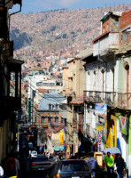 La Paz creeps up the hillside, Bolivia