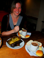Chocolate completo, La Puerta Falsa, Bogota, Colombia
