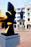 Modern and classic sculpture, Old Town Cartagena, Colombia