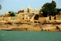 The beautiful mud mosque at Ngongme, Niger River, Mali, Africa