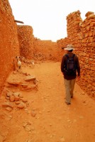 Exploring the sandy back streets of Chinguetti, Mauritania, Africa
