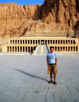 The Mortuary Temple of Queen Hatshepsut (Deir al-Bahri), West Bank of the Nile at Luxor, Egypt, Africa