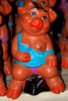 Slutty clay pig for sale, Raquira, Colombia