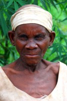 Batwa (Pygmy) chief's wife, Eastern Ituri rainforest, Uganda, Africa